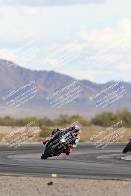 media/Nov-16-2025-Race Pace (Sun) [[8c5fa54630]]/Non Verified Riders (1st 20 Minutes)/5-Turn 15 (110pm)/